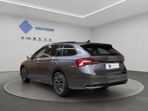 SKODA Octavia Combi 2.0 TSI DSG Dynamic 4x4