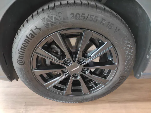 VW Golf VIII 1.0 TSI Life