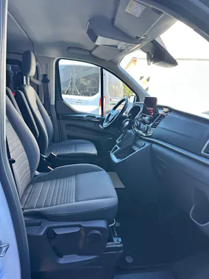 FORD Tourneo Custom 320 L1 2.0 TDCi 130 Titanium