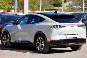 FORD Mustang MACH-E Premium AWD 88 kWh