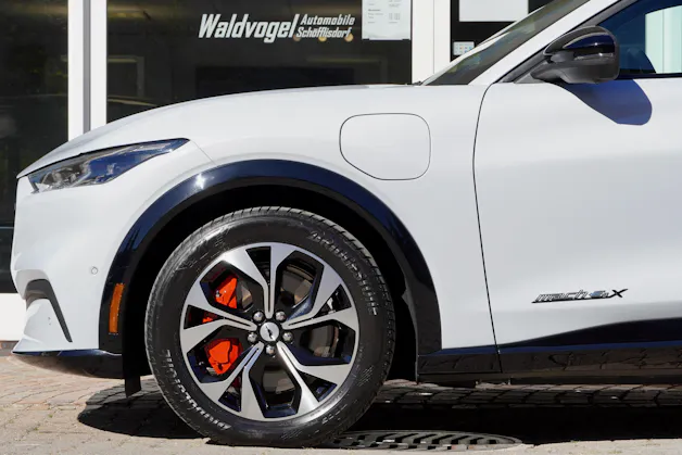 FORD Mustang MACH-E Premium AWD 88 kWh