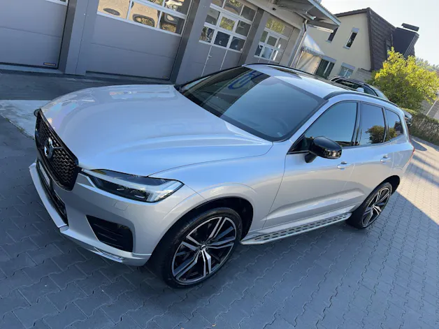 VOLVO XC60 B6 Benzin Mild Hybrid AWD R-Design Geartronic