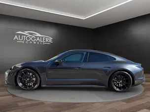 PORSCHE Taycan GTS | CH Swiss | Carbon | LED-Matrix | InnoDrive | 21" | 5 Sitzer | Panorama | PORSCHE GARANTIE |