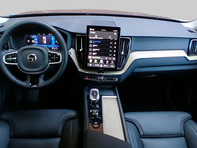 VOLVO XC60 2.0 T6 TE Plus Dark eAWD