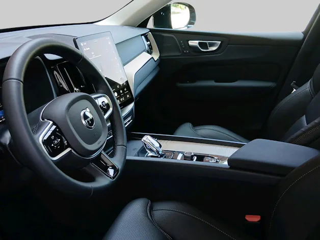 VOLVO XC60 2.0 T6 TE Plus Dark eAWD