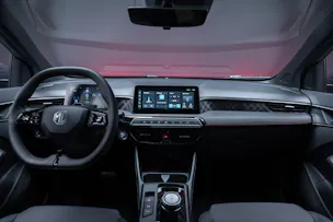MG 3 1.5 Hybrid Luxury / 360°Kamera / Sitzheizung / Teilleder