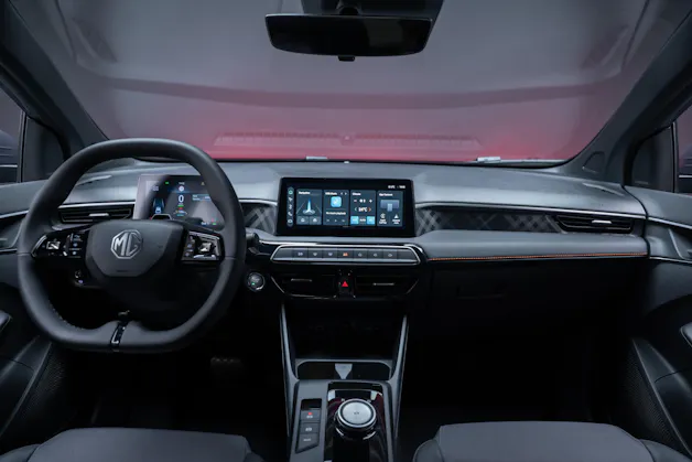 MG 3 1.5 Hybrid Luxury / 360°Kamera / Sitzheizung / Teilleder