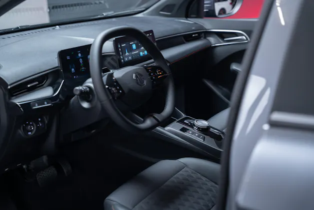 MG 3 1.5 Hybrid Luxury / 360°Kamera / Sitzheizung / Teilleder