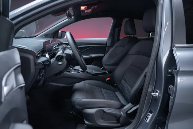 MG 3 1.5 Hybrid Luxury / 360°Kamera / Sitzheizung / Teilleder