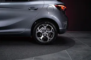 MG 3 1.5 Hybrid Luxury / 360°Kamera / Sitzheizung / Teilleder