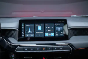 MG 3 1.5 Hybrid Luxury / 360°Kamera / Sitzheizung / Teilleder
