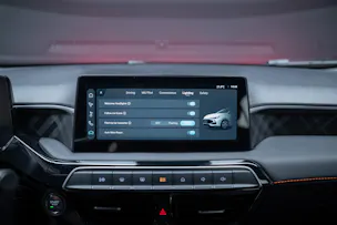 MG 3 1.5 Hybrid Luxury / 360°Kamera / Sitzheizung / Teilleder