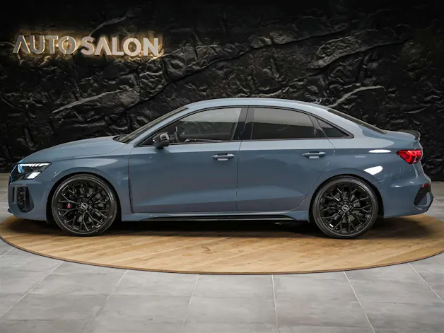 AUDI RS3 Limousine 2.5 TSI quattro S-tronic *Massage*Matrix LED*Ambientebeleuchtung*