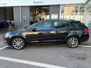 SKODA Octavia Combi 1.5 TSI Soleil DSG