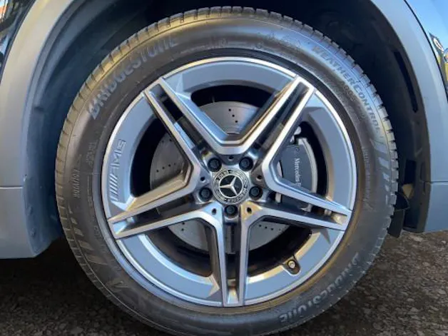 MERCEDES-BENZ GLA 250 4Matic 8G-DCT