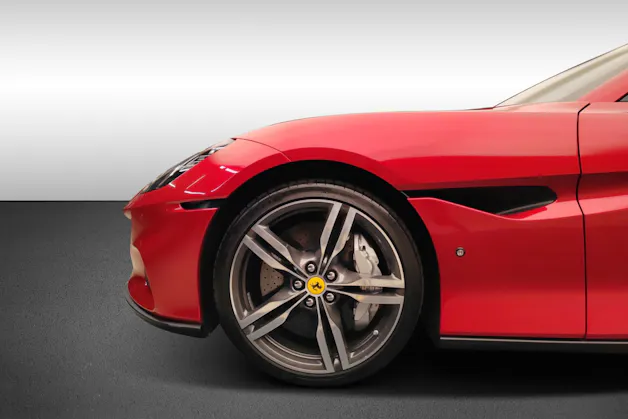 FERRARI Portofino M