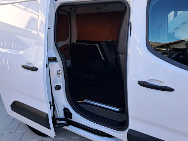 CITROEN e-Berlingo Van Swiss Edition