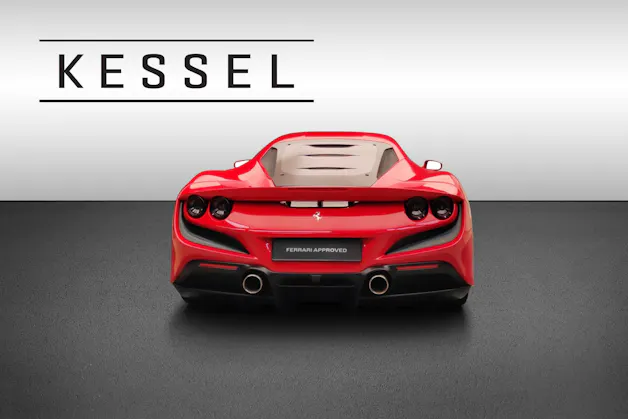 FERRARI F8 Tributo