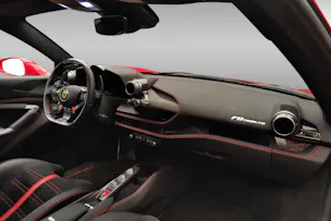 FERRARI F8 Tributo
