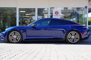 PORSCHE Taycan 4S