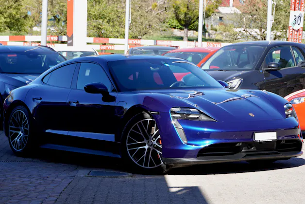 PORSCHE Taycan 4S