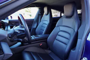 PORSCHE Taycan 4S