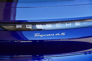 PORSCHE Taycan 4S