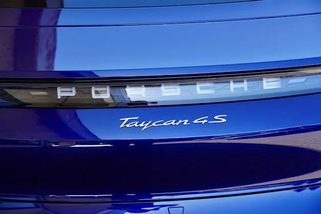 PORSCHE Taycan 4S