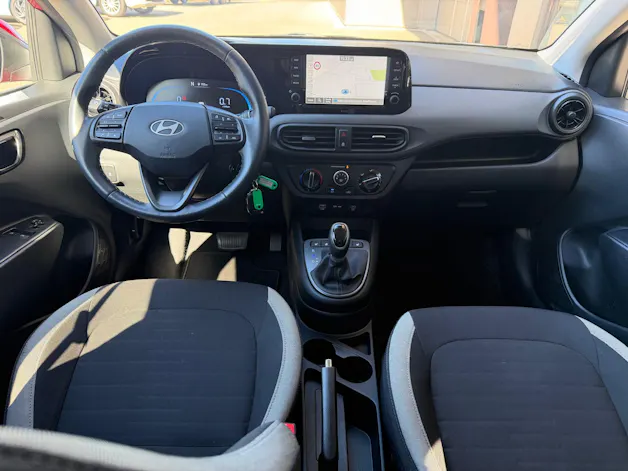 HYUNDAI i10 1.2 Amplia Aut.