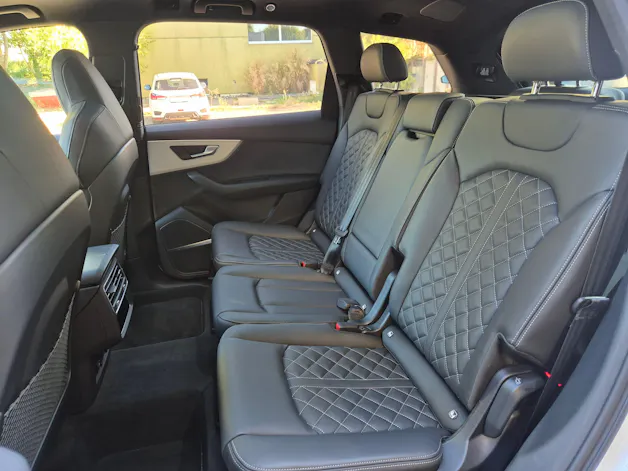 AUDI Q7 SUV TFSI quattro 250 kW S line tiptronic
