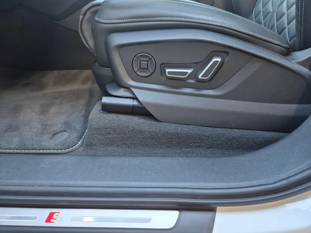 AUDI Q7 SUV TFSI quattro 250 kW S line tiptronic