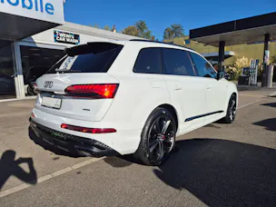 AUDI Q7 SUV TFSI quattro 250 kW S line tiptronic