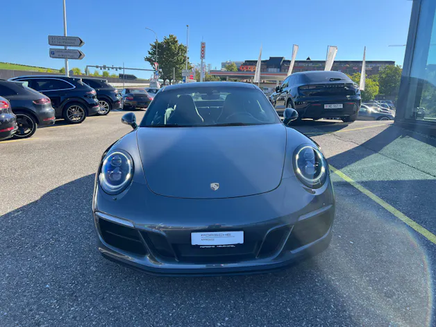 PORSCHE 911 Carrera 4 GTS PDK