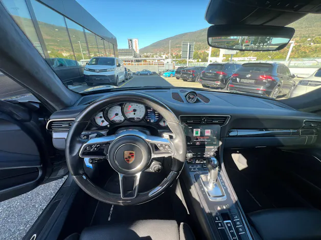 PORSCHE 911 Carrera 4 GTS PDK