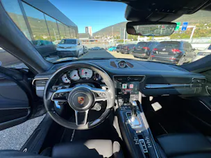 PORSCHE 911 Carrera 4 GTS PDK