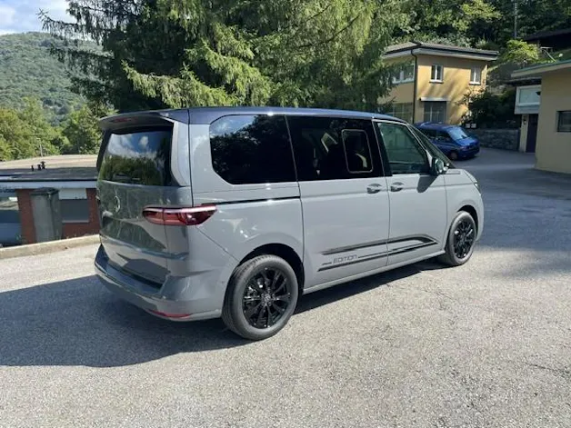 VW Multivan 2.0 TDI Life Edition DSG