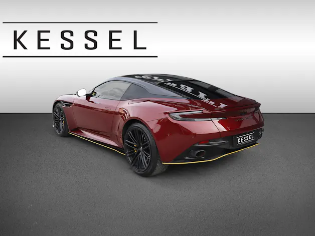 ASTON MARTIN DB12
