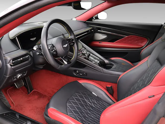 ASTON MARTIN DB12