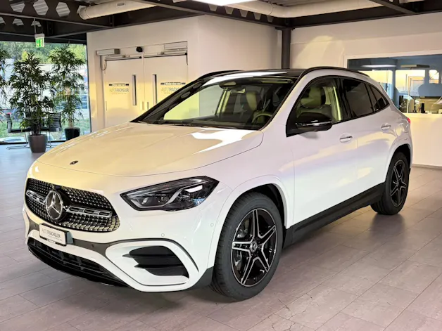 MERCEDES-BENZ GLA 250 4Matic 8G-DCT Swiss Star