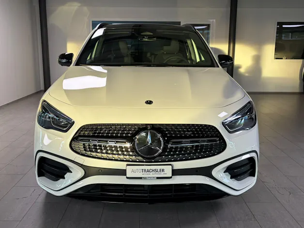 MERCEDES-BENZ GLA 250 4Matic 8G-DCT Swiss Star