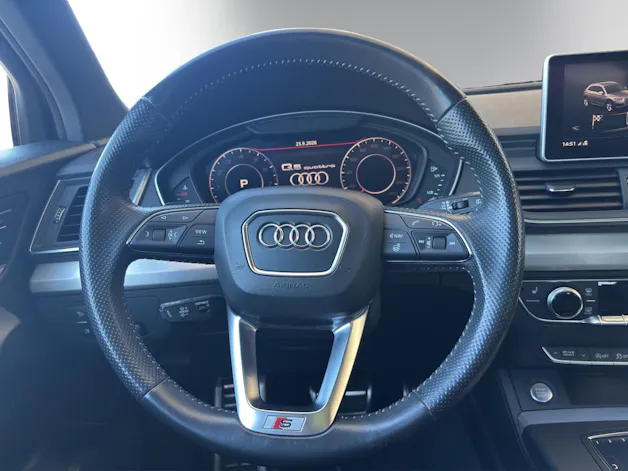 AUDI Q5 2.0 TFSI sport quattro