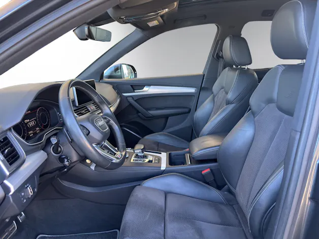 AUDI Q5 2.0 TFSI sport quattro