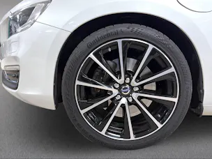 VOLVO V60 D6 AWD Plug-in Hybrid Summum Geartronic