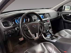 VOLVO V60 D6 AWD Plug-in Hybrid Summum Geartronic