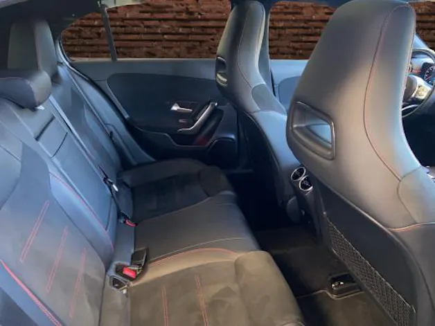 MERCEDES-BENZ A 200 AMG Line
