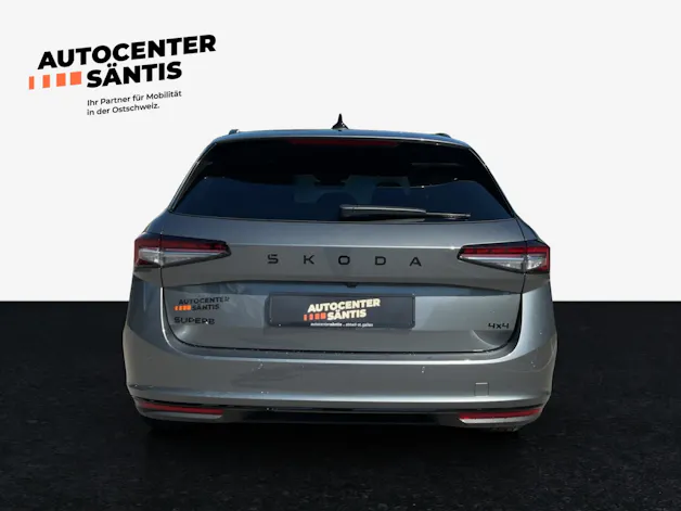 SKODA Superb Combi 2.0 TDi Sportline 4x4 DSG