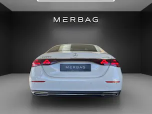 MERCEDES-BENZ E 220 d 4Matic