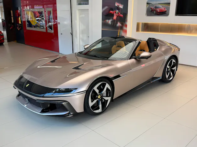 FERRARI 12 Cilindri Spider