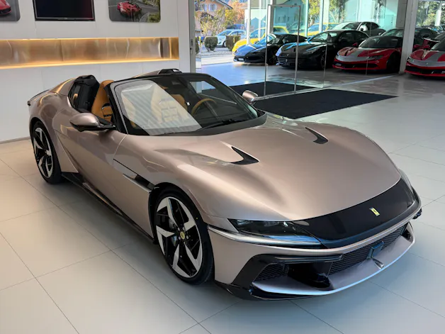 FERRARI 12 Cilindri Spider