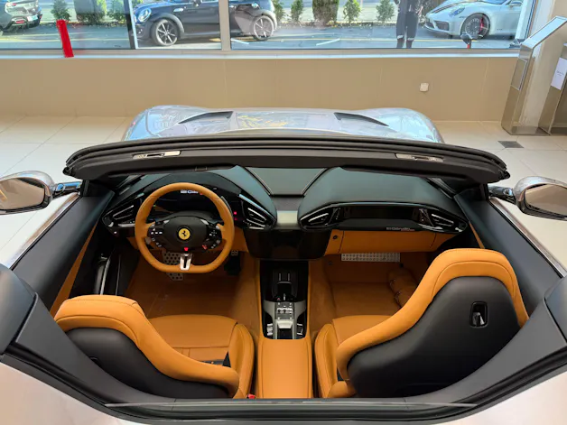 FERRARI 12 Cilindri Spider